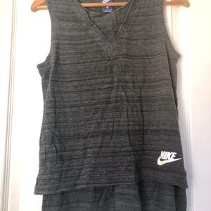 Nike high-low tank top